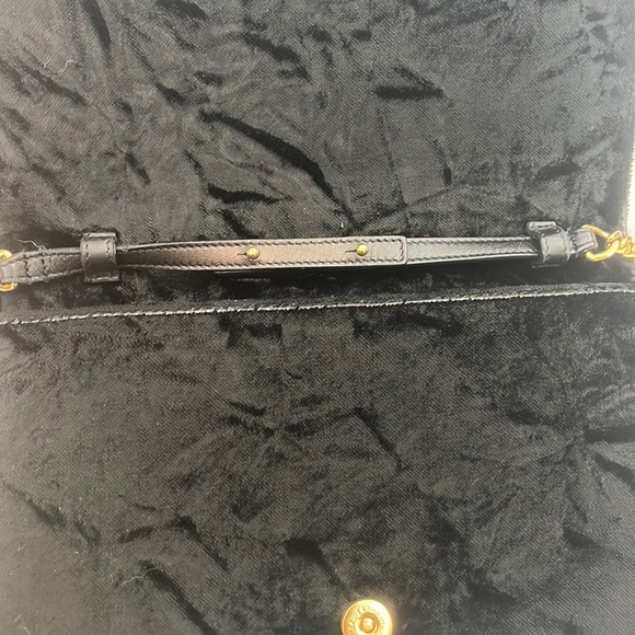 Yves Saint Laurent black velvet cross body bag/WOC - Picture 9 of 17